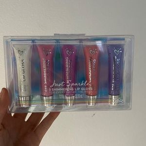 New Still In The Box 5pcs Lipgloss